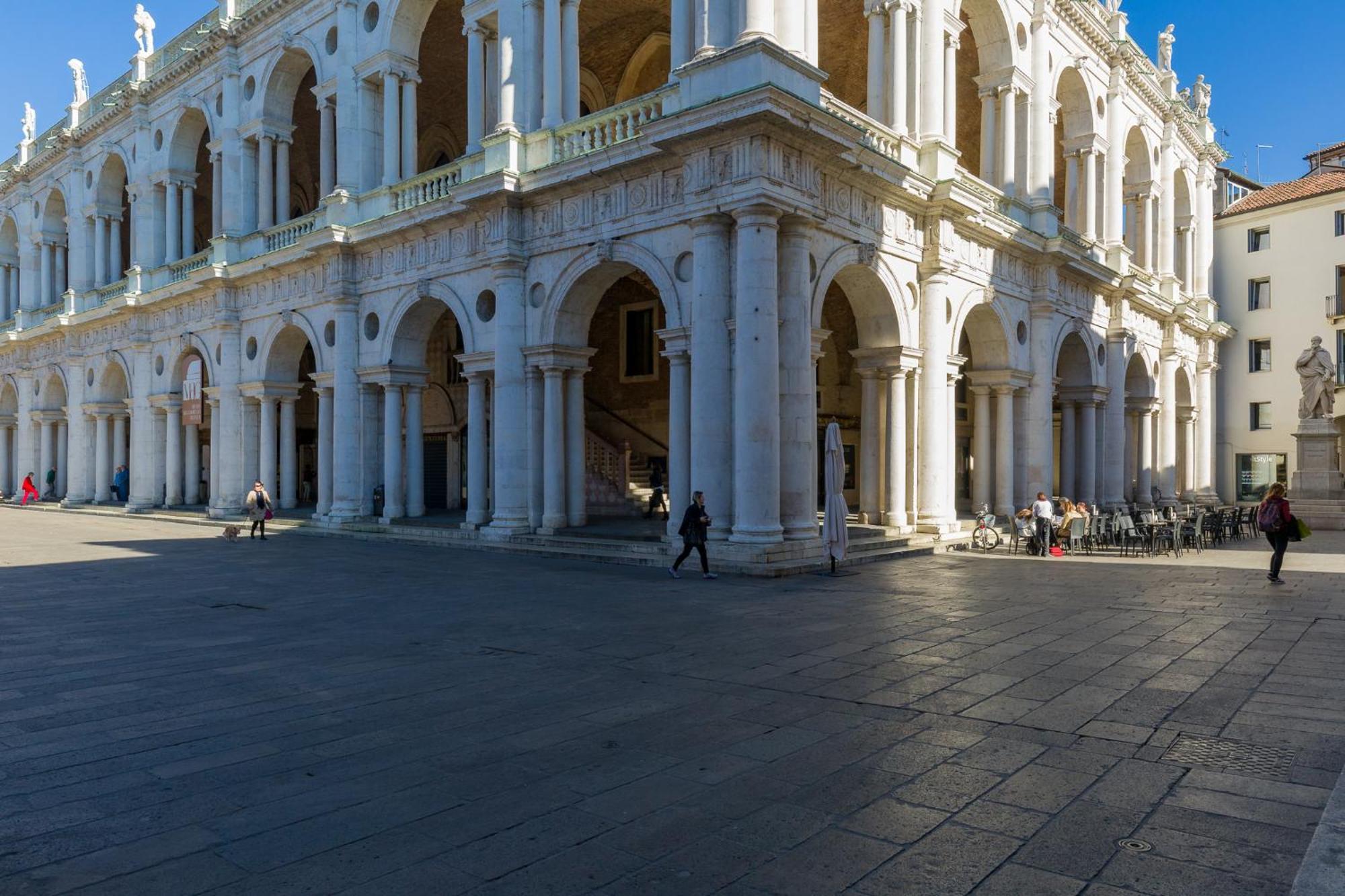 Apartamento Il Campanile Vicenza Exterior foto