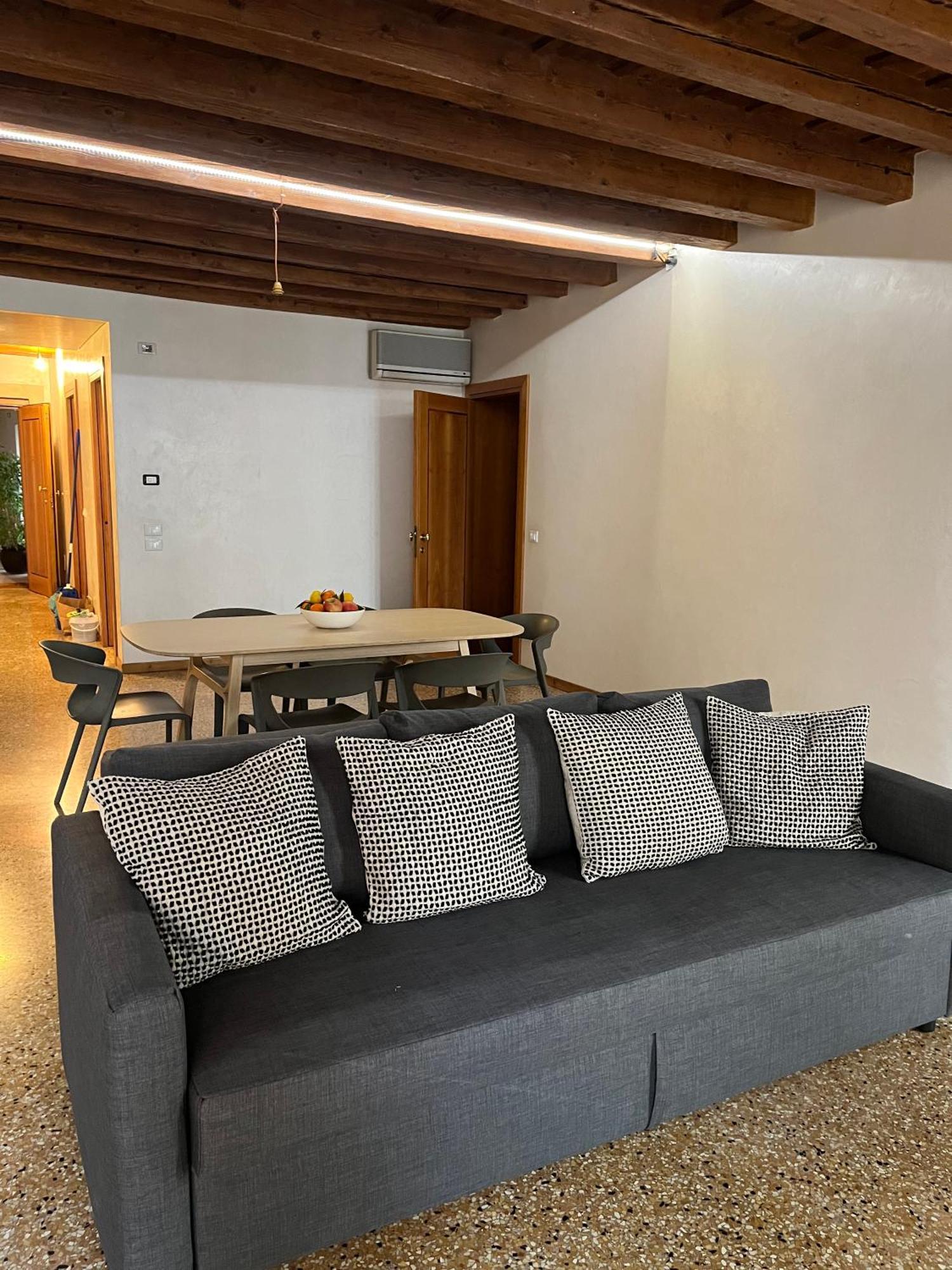Apartamento Il Campanile Vicenza Exterior foto